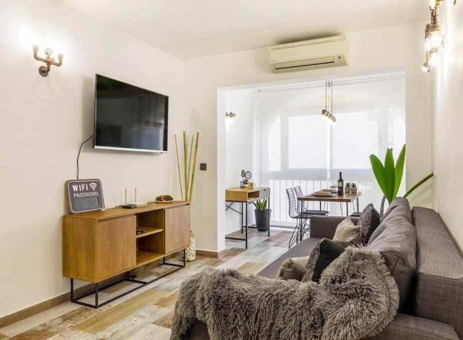 Bungalow Pink Palm Beach Torrevieja Eksteriør billede